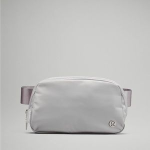 Lululemon Everywhere Belt Bag